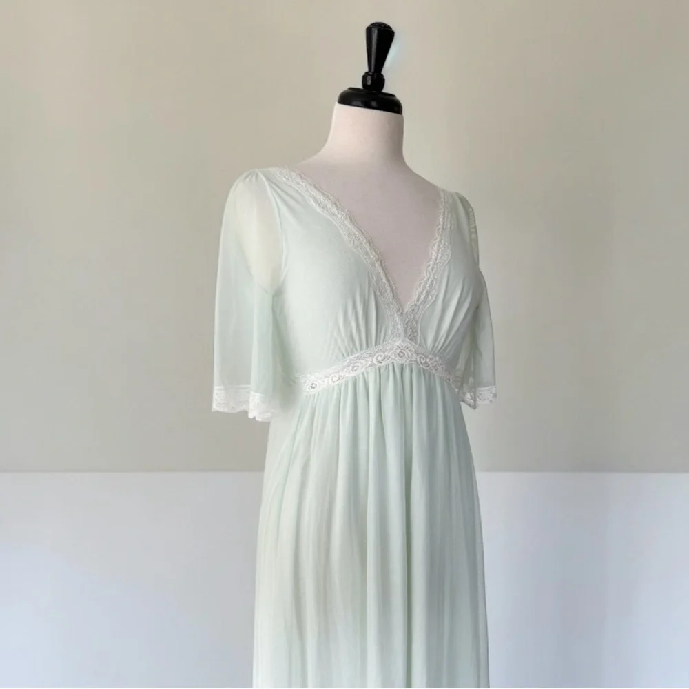 Vintage Haizi & Lan Chiffon Nightgown - Picture 4 of 6